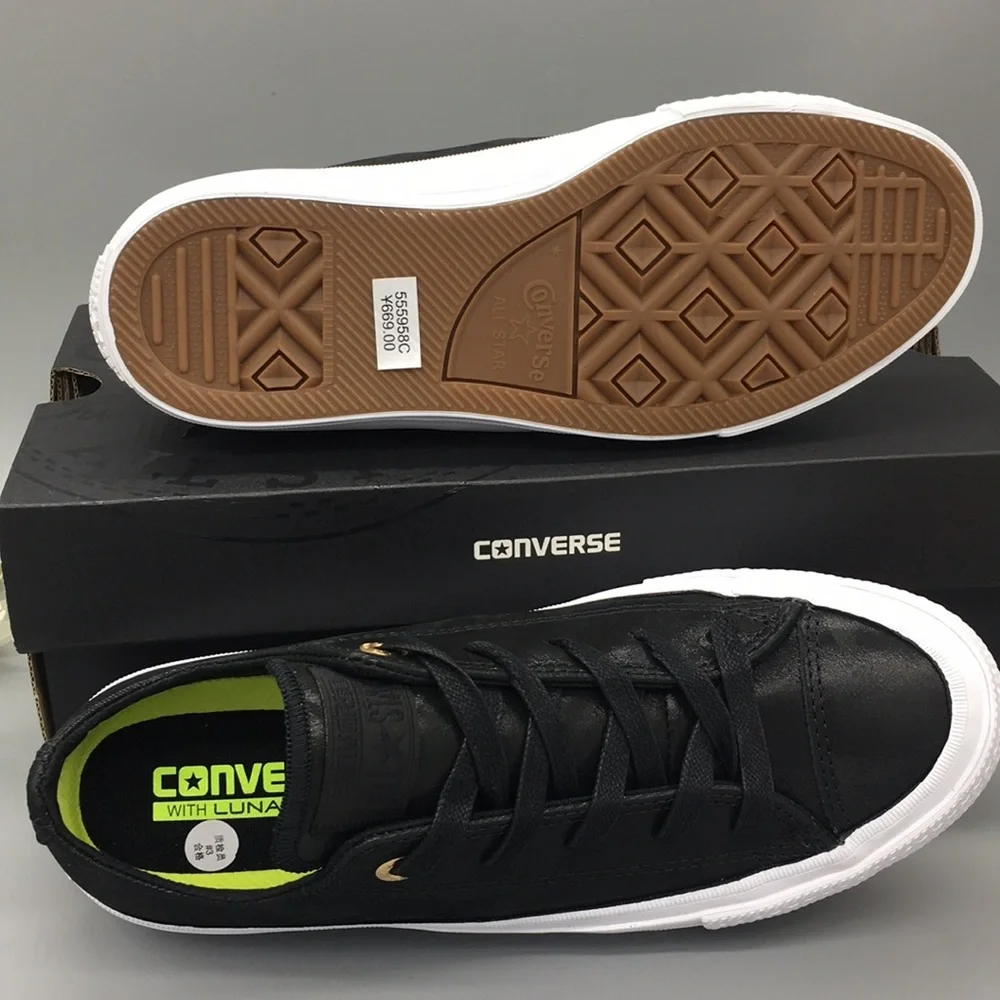 Converse nwt authentic